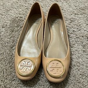 Tory burch size 7 skin enamel flat